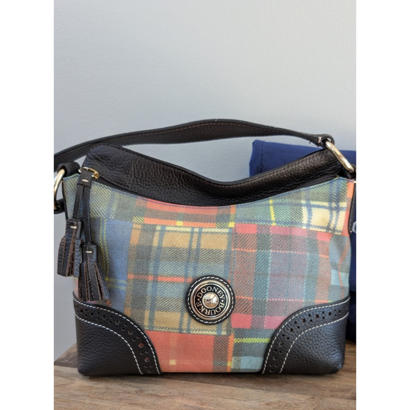 Dooney and Bourke plaid handbag with additional wristlet and pouch - Picture 2 of 16